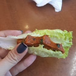 Dükkana girer girmez verdikleri tek çip köfte ile sizi ilk anda mest ediyorlar.