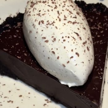Monkey Bar - Chocolate Cream Pie - American Near Me - New York, New York Monkey Bar - Chocolate Cream Pie - American Near Me - New York, New York