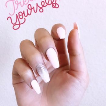 Diamond Nails - Nail Salons Near Me - Fullerton, California
