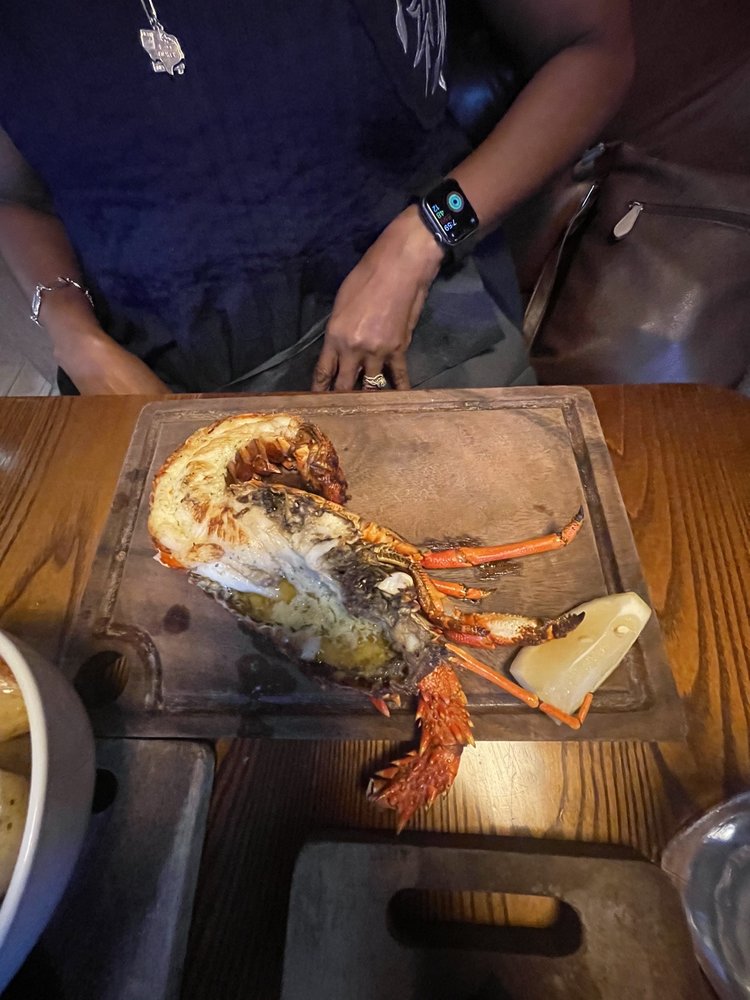 CAPTAINS RESTAURANT Updated September 2024 41 Photos & 26 Reviews