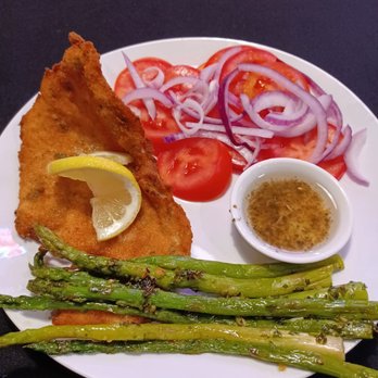 Che Gaucho - Pollo Milanes w asparagus and tomato salad. - Argentine Near Me - Tomball, Texas