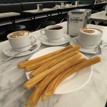 Chocolatería San Ginés - Chocolatiers & Shops Near Me - Madrid, M