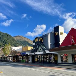 Queenstown Mall