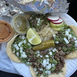 Mi Casa Su Casa - Lengua, Cabeza and Carne Asada tacos