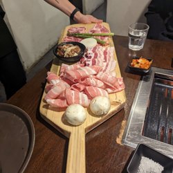 Moon Korean BBQ - Bulgogi pork combo