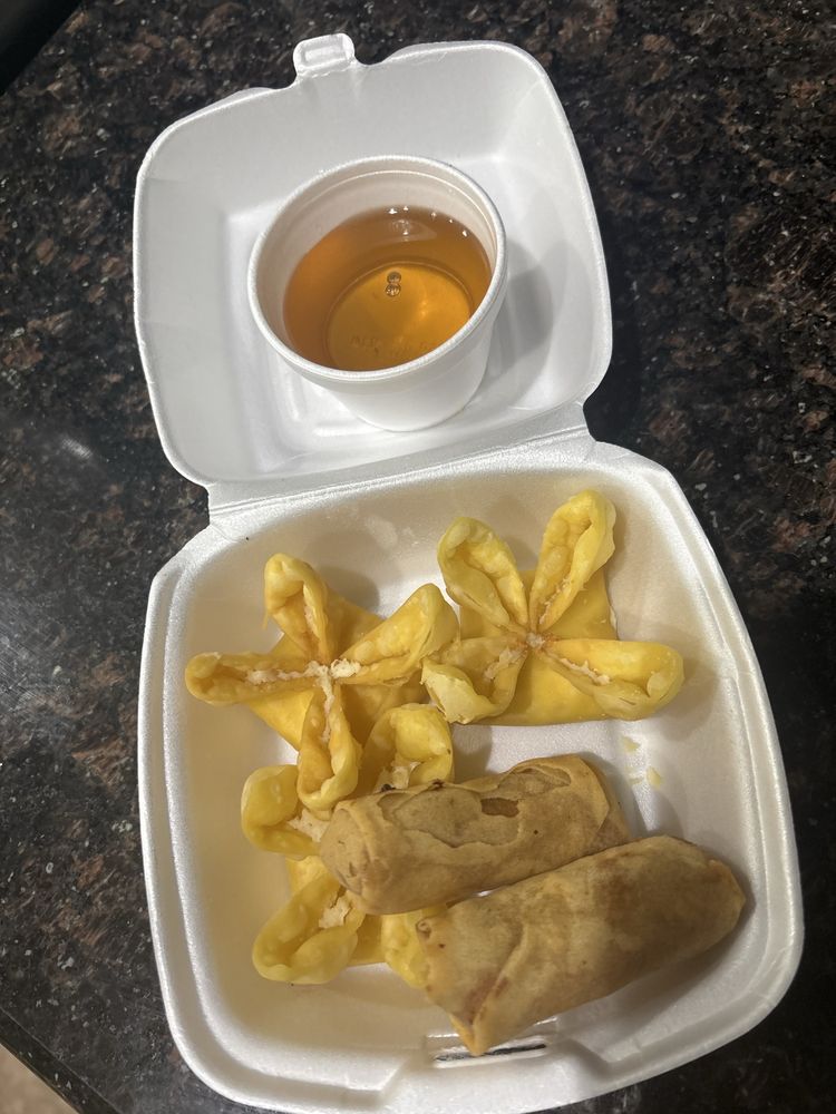 Chef Le's House Logo