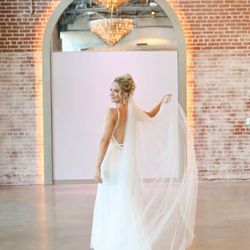 Lovely Bride - Charlotte