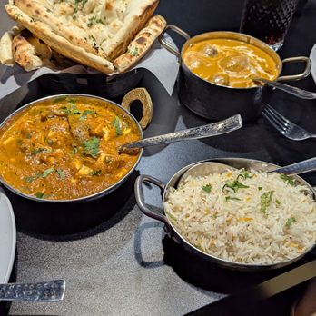 Maharaja Royal Bites - Paneer masala, coconut korma, basmati rice, and garlic naan - Indian Near Me - Reno, Nevada