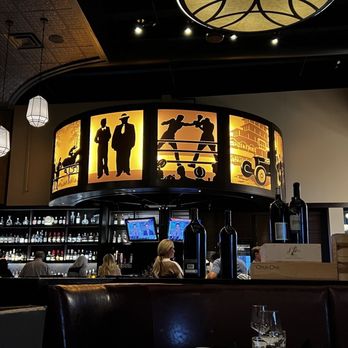 Harry & Izzy's - Bar - Steakhouses Near Me - Indianapolis, Indiana
