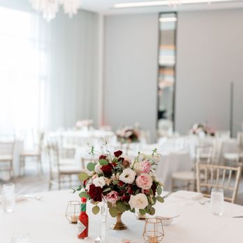 Le Meridien Pasadena Arcadia - Planner: Dee Lee Designs
Photography: Tin Photography - Hotels Near Me - Arcadia, California Le Meridien Pasadena Arcadia - Planner: Dee Lee Designs
Photography: Tin Photography - Hotels Near Me - Arcadia, California