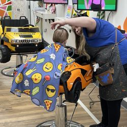 Laughs & Locks Haircuts For Kids - Car chairs