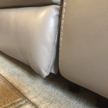 Rooms To Go - Damaged leg rest - Furniture Stores Near Me - San Antonio, Texas