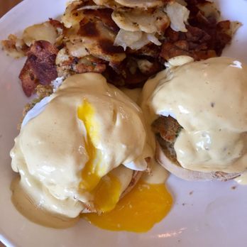 Cafe M - Crab Cake Benedict - Breakfast & Brunch Near Me - Berkeley, California Cafe M - Crab Cake Benedict - Breakfast & Brunch Near Me - Berkeley, California
