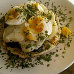 Mimi's Brooklyn - The special, for only 8 buckeroos; couldn't be more beautiful.