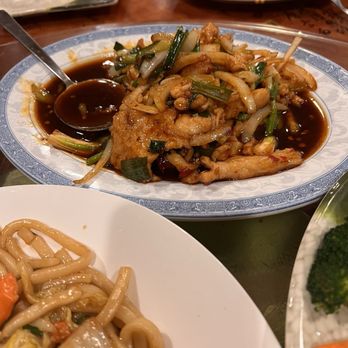 Moon Star - Mongolian chicken - Chinese Near Me - Endicott, New York