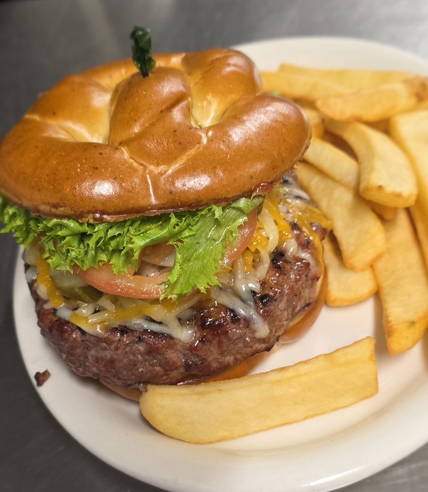 Bill's Steak House & Bar Logo