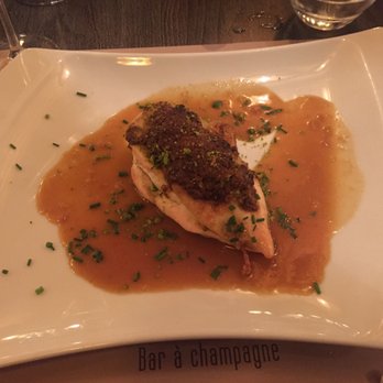 La Banque - Pistachio crusted chicken - French Near Me - Épernay, 51