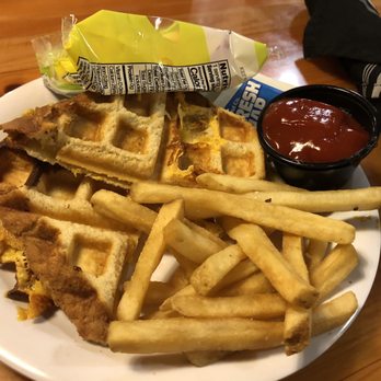Great Wolf Lodge - Waffle grilled cheese - Resorts Near Me - Centralia, Washington Great Wolf Lodge - Waffle grilled cheese - Resorts Near Me - Centralia, Washington