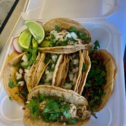 Rolitos Tacos & More - Al Pastor tacos