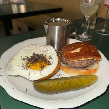 Aloette Bay - Burgers Near Me - Toronto, Ontario Aloette Bay - Burgers Near Me - Toronto, Ontario