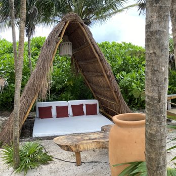 Paradisus La Perla - Near resorts beach bar - Resorts Near Me - Playa del Carmen, ROO Paradisus La Perla - Near resorts beach bar - Resorts Near Me - Playa del Carmen, ROO