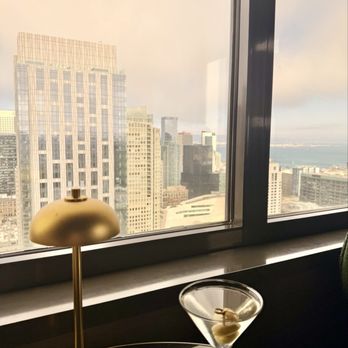 The View Lounge - Lounges Near Me - San Francisco, California The View Lounge - Lounges Near Me - San Francisco, California