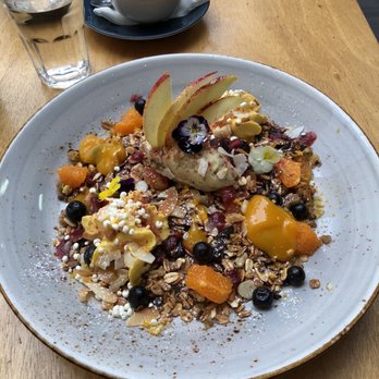 Hello Sunday - Granola dish - Cafes Near Me - Christchurch, CAN
