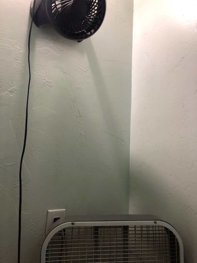 TAN 2 GLOW 14 Photos & 11 Reviews Spray Tanning 2216 Forest Park