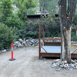 Boulder Adventure Lodge