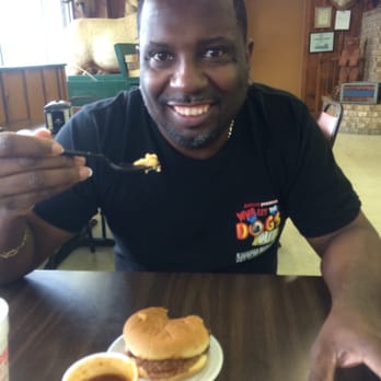Mikeska Barbeque - Chopped beef sandwich for my sugar bear. }|{ - Barbeque Near Me - El Campo, Texas