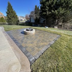 Earth Grounds Landscaping