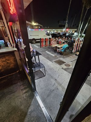 Garage Pizza by null