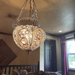 The Funky Monkey Inn - Upstairs common area
