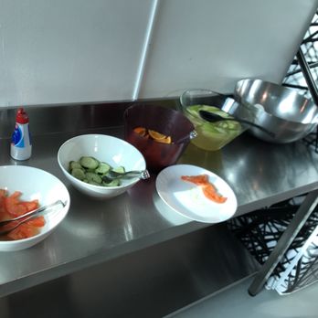 Lisbon Destination Hostel - Breakfast - Hostels Near Me - Lisbon, 11