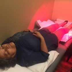 Integrated Pain Care - Acupuncture with infrared light.