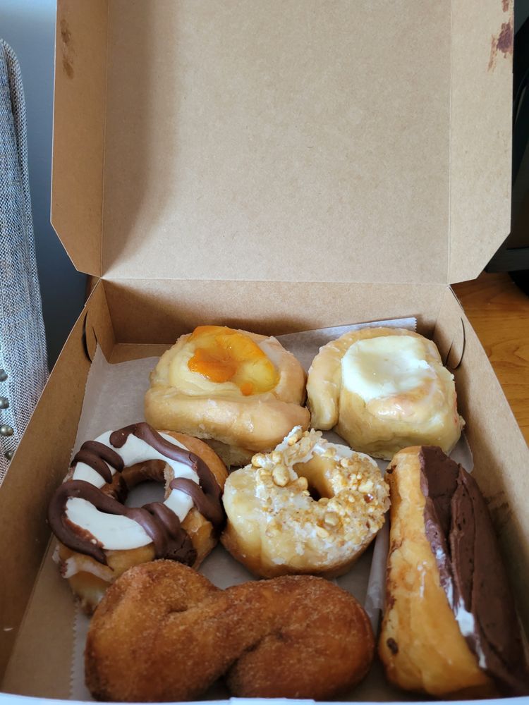 CORNER BAKERY Updated July 2024 16 Photos & 50 Reviews 36 Market