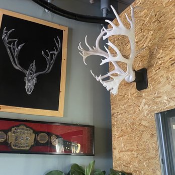 Double Shovel Cider - Really cool atmosphere environment for hanging out with friends! - Cideries Near Me - Anchorage, Alaska