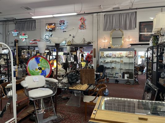 Antique Alley Mall by null
