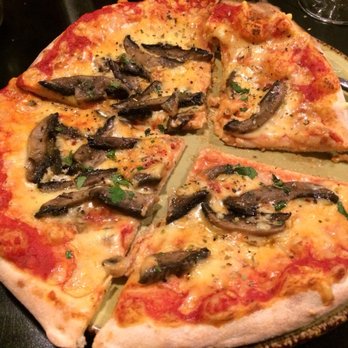 Little Wing - Vegan Mushroom Pizza - Pizza Near Me - Belfast, BFS Little Wing - Vegan Mushroom Pizza - Pizza Near Me - Belfast, BFS