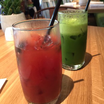 True Food Kitchen - Blue berry black tea with honey , kale juice - Vegetarian Near Me - Pasadena, California True Food Kitchen - Blue berry black tea with honey , kale juice - Vegetarian Near Me - Pasadena, California