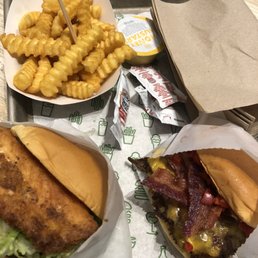 Chick'n Shack, SmokeShack, Fries Chick'n Shack, SmokeShack, Fries