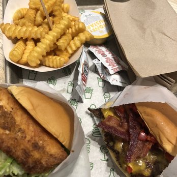 Shake Shack Astor Place - Chick'n Shack, SmokeShack, Fries - Fast Food Near Me - New York, New York Shake Shack Astor Place - Chick'n Shack, SmokeShack, Fries - Fast Food Near Me - New York, New York