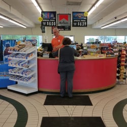 Sparky's One Stop - Friendly staff