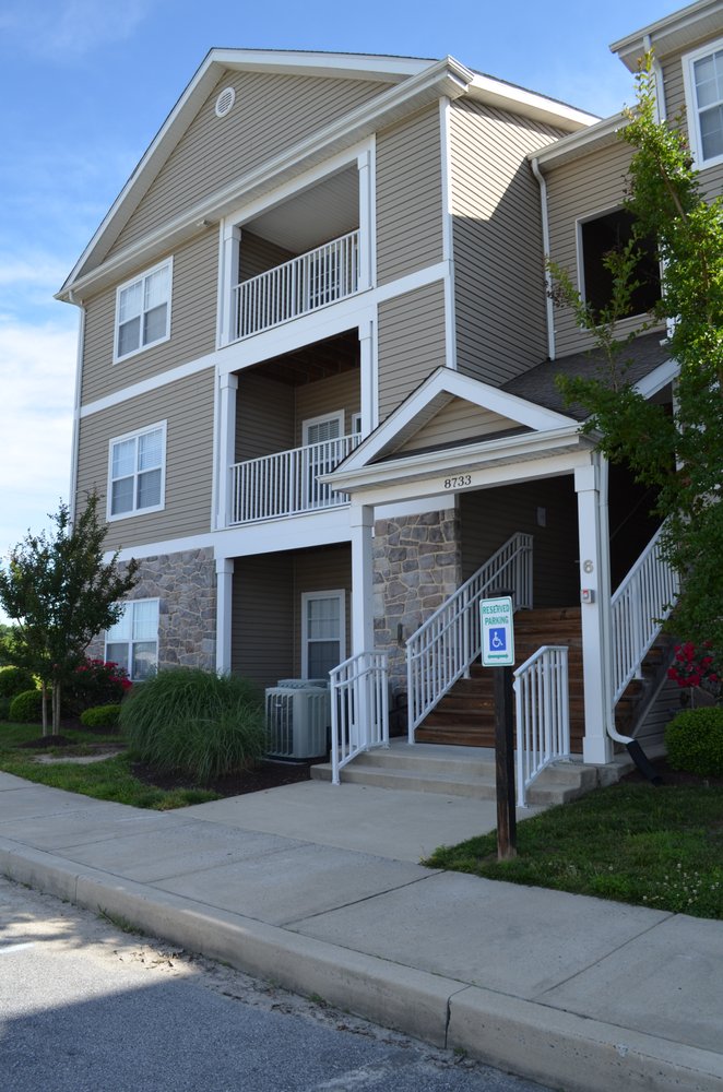 PONDS EDGE APARTMENT HOMES Updated September 2024 19 Photos 8650