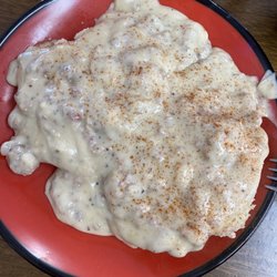 Linda Did It Deli and Espresso - Small order of biscuits and gravy.