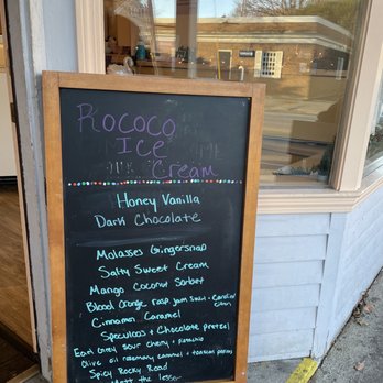 Rococo Ice Cream - Ice Cream & Frozen Yogurt Near Me - Kennebunk, Maine