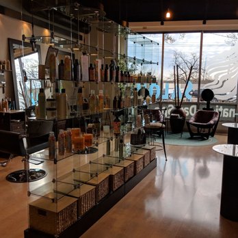 Rejuvenation Day Spa - Beautiful salon with natural light from window! - Massage Near Me - Portland, Oregon Rejuvenation Day Spa - Beautiful salon with natural light from window! - Massage Near Me - Portland, Oregon