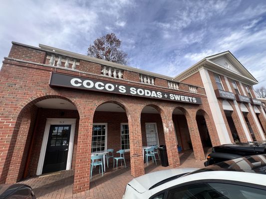 Coco's Sodas + Sweets by null