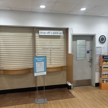 Walgreens - Gates still closed and supposed to be open at 9am. - Drugstores Near Me - North Las Vegas, Nevada Walgreens - Gates still closed and supposed to be open at 9am. - Drugstores Near Me - North Las Vegas, Nevada