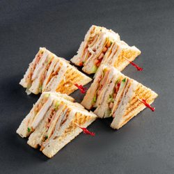 U-MEAT Doner House - Club Sandwich